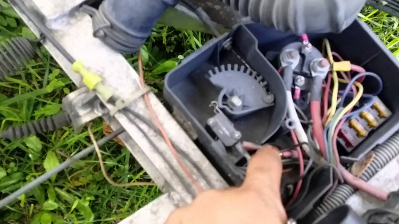 Where is the micro switch for the golf cart