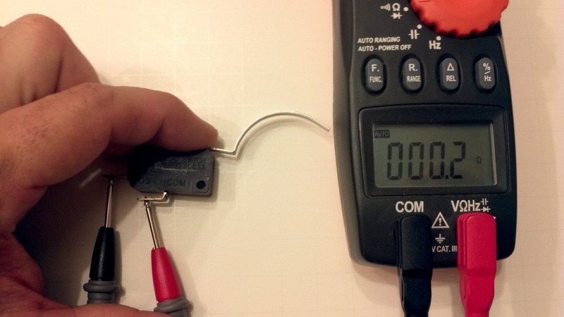 test a micro switch with multimeter